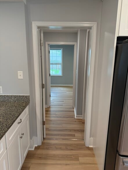 Building Photo - 13813 Village Mill Dr