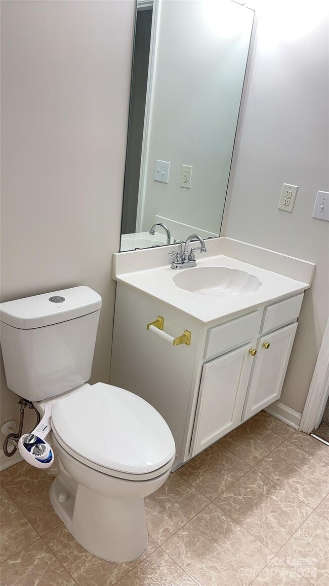 Building Photo - 8620 Grey Squirrel Ct