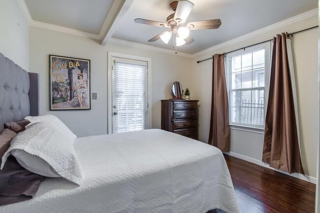 Building Photo - 2404 Thornton Rd