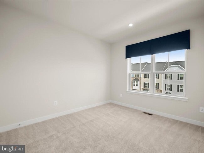 Building Photo - 7840 Blackbriar Wy
