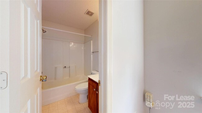 Building Photo - 1777 Forest Side Ln