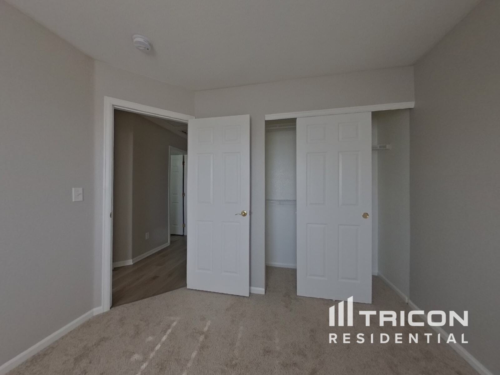 Building Photo - 9995 Strathfield Ln