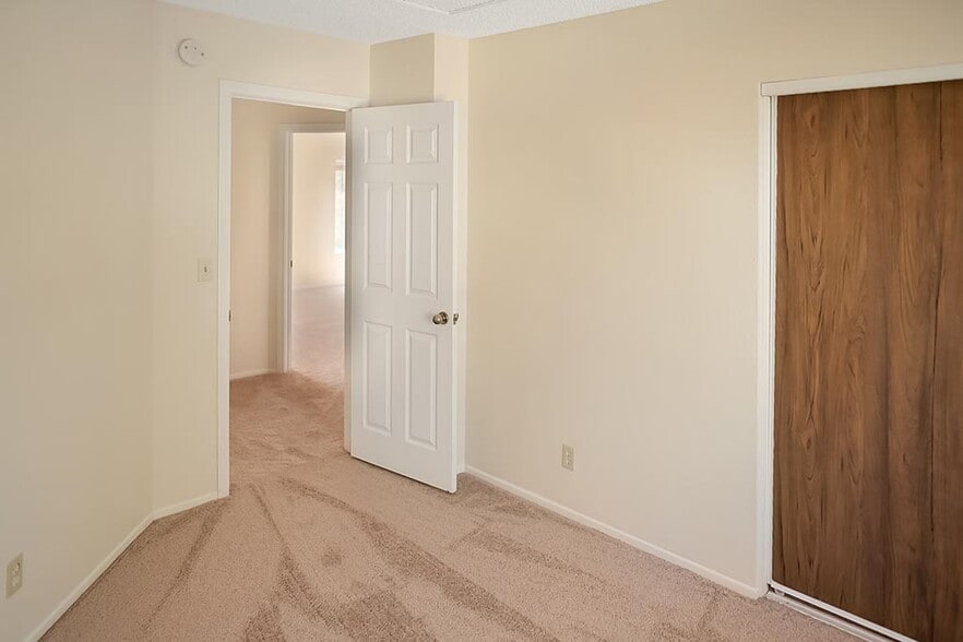 Building Photo - 1512 Siberian Ct