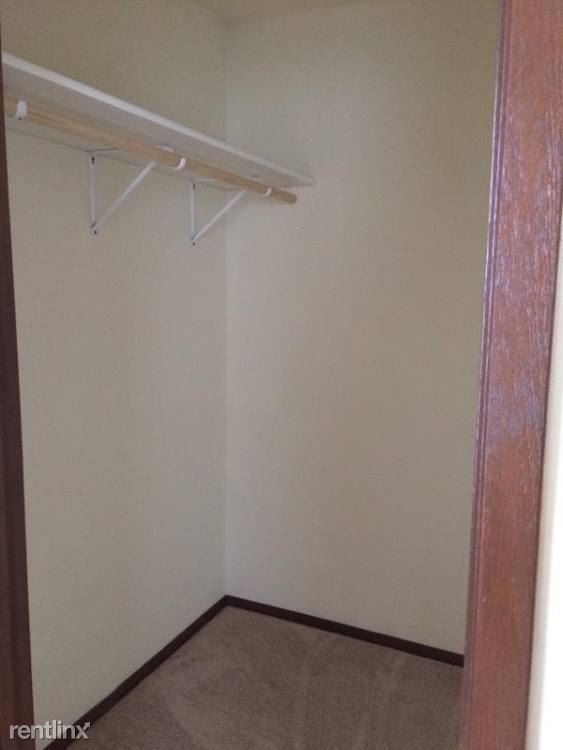 Building Photo - 1231 S 8th St