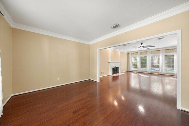 Building Photo - 4422 Pine Breeze Dr