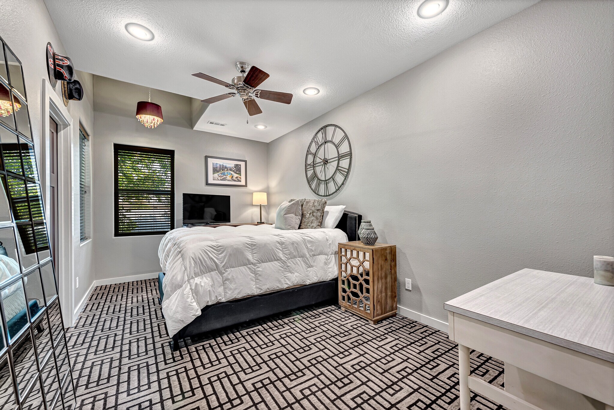 Building Photo - 21 E Martin Luther King Jr Blvd