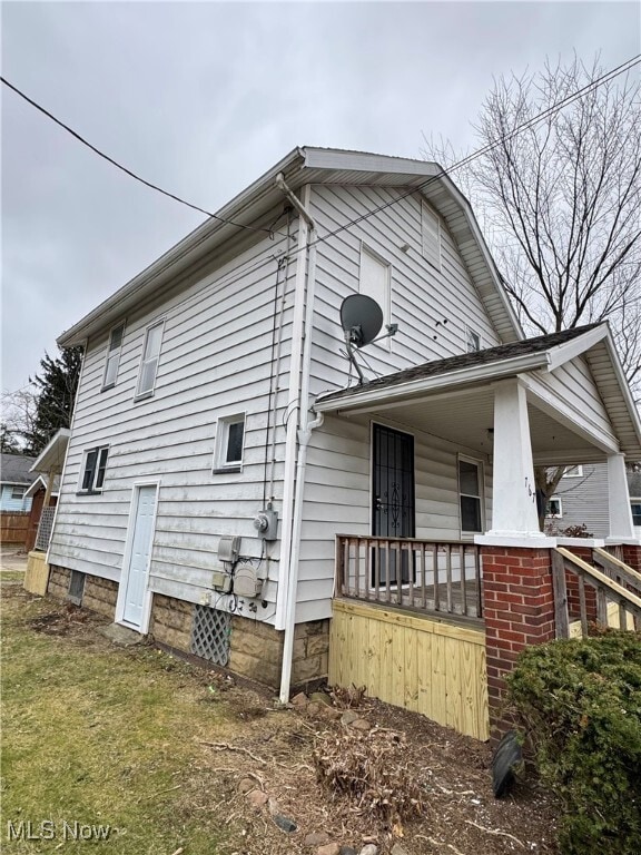 Building Photo - 767 Roscoe Ave