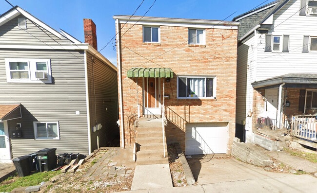 Primary Photo - 1720 Mt Joseph St