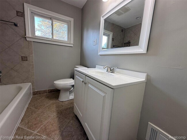 Building Photo - 29174 Westfield St