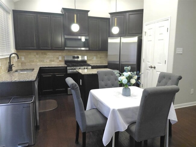 Building Photo - 1401 Little Elm Trail