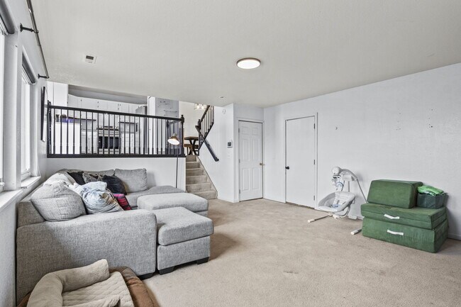 Building Photo - 770 Stargate Dr