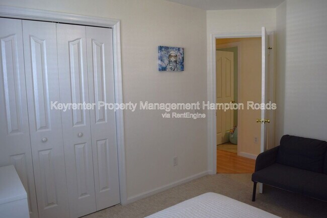Building Photo - 1125 Lady Ashley Dr