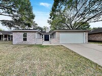 Building Photo - 743 S Iowa Ave