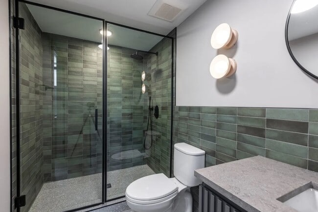 Building Photo - 2228 N Kedzie Blvd