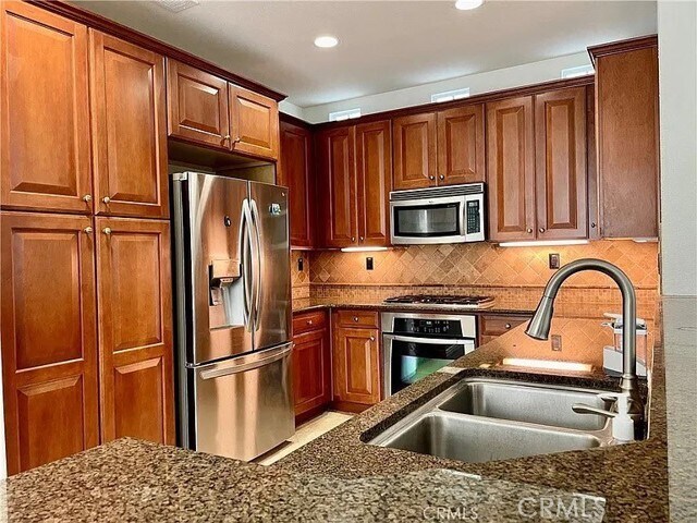 Building Photo - 26380 Fowler Dr