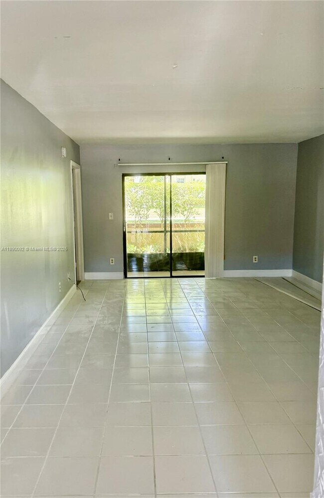 Building Photo - 9539 Boca Cove Cir