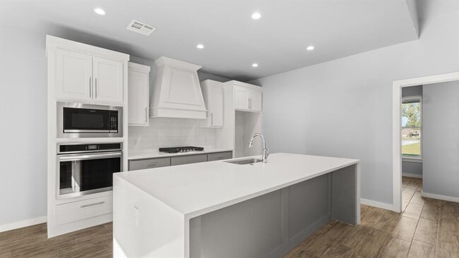 Building Photo - 17857 Salem Rd