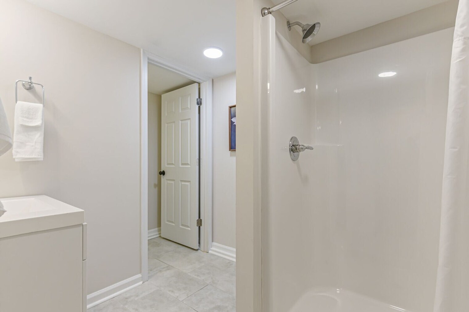 Building Photo - 27 W Ridge Dr SE