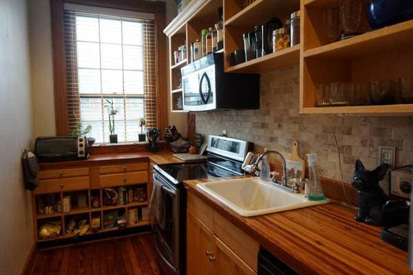 Kitchen - 1514 Floyd Avenue