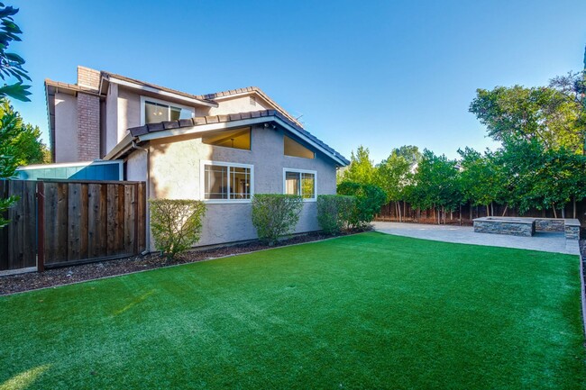 Building Photo - Remodeled Home- Gas Range- Double Pane Win...