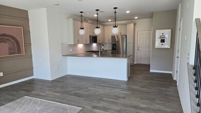 Building Photo - 224 Lyla Ln