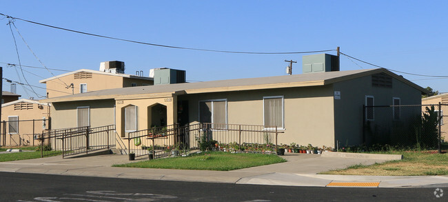 Building Photo - Sierra Vista Homes