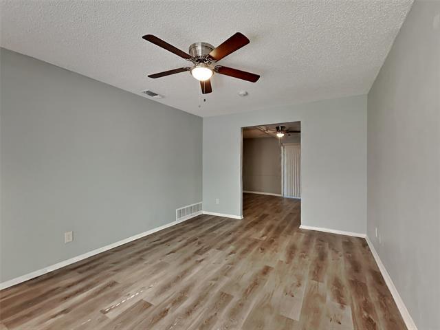 Building Photo - 1525 Gardenside Dr