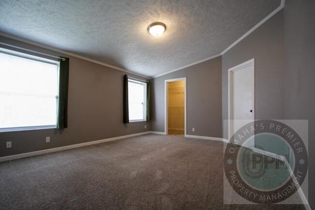 Building Photo - Discover this 4Bd/2Ba in Omaha, Ne