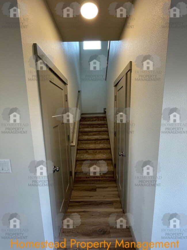 Building Photo - BEAUTIFUL HOME IN DALLAS!