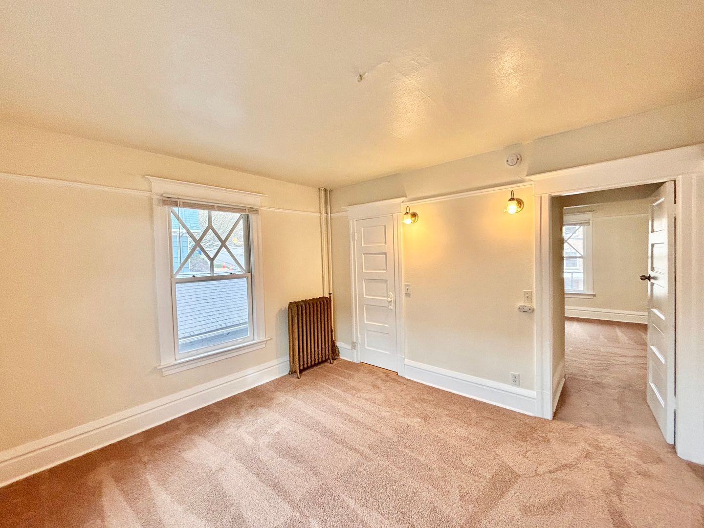Building Photo - 302 W Olympic Pl