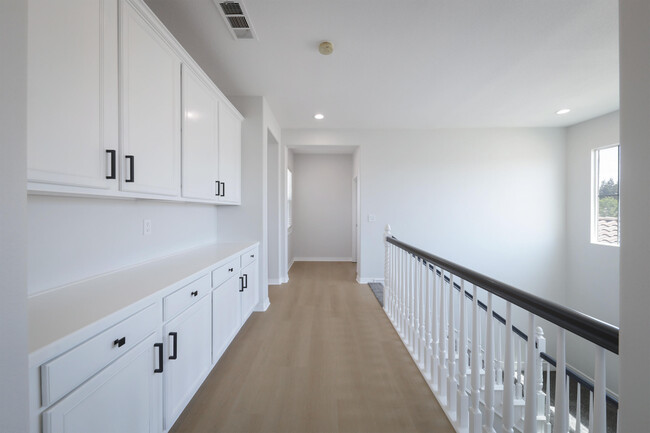Building Photo - 5702 Segovia Way