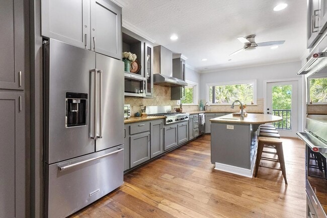 Building Photo - 104 Heartwood