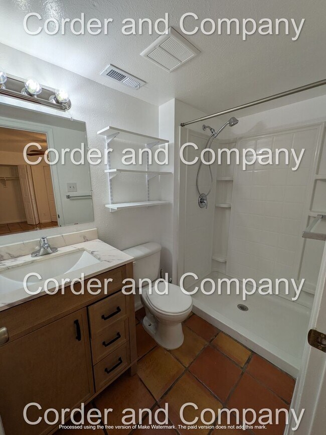 Building Photo - Spacious and naturally lit 4 Bathroom, 2 Bathroom, 2 Car Garage Home at 1,933 Sq Ft.