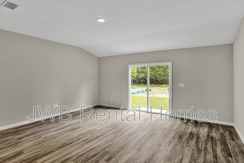 Building Photo - 13485 Pate Rd W