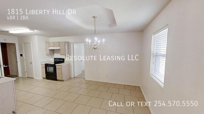 Building Photo - 1815 Liberty Hill Dr