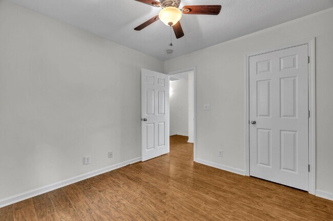 Building Photo - 2701 Hidden Ridge Ct