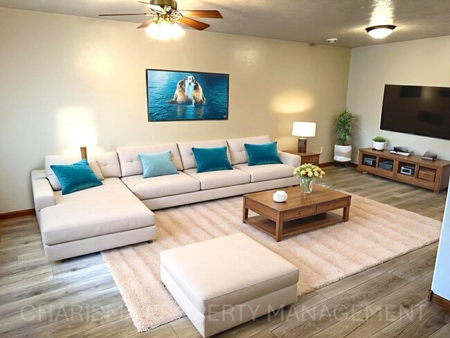 Building Photo - 2 BEDROOM, 1 BATH, NO STEPS, ATTACHED GARA...