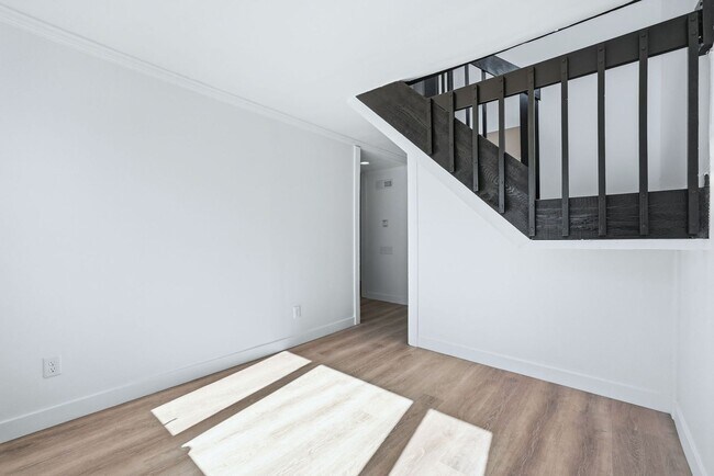 Building Photo - COMING SOON - 3 Bedroom house with updated features and fenced in yard!