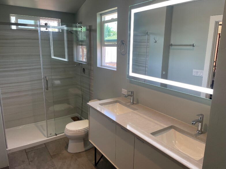 Building Photo - 4180 Blackton Dr