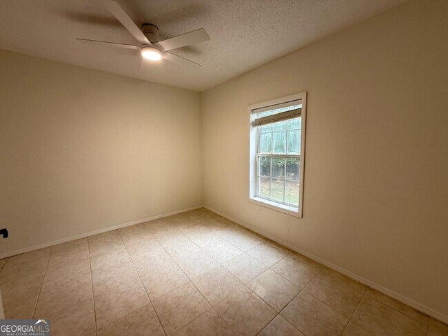 Building Photo - 2822 Savannah Walk Cove