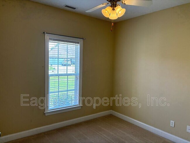 Building Photo - 103 S Merganser Dr