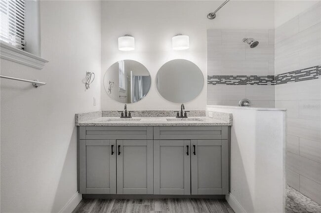 Building Photo - 6503 N 22nd St