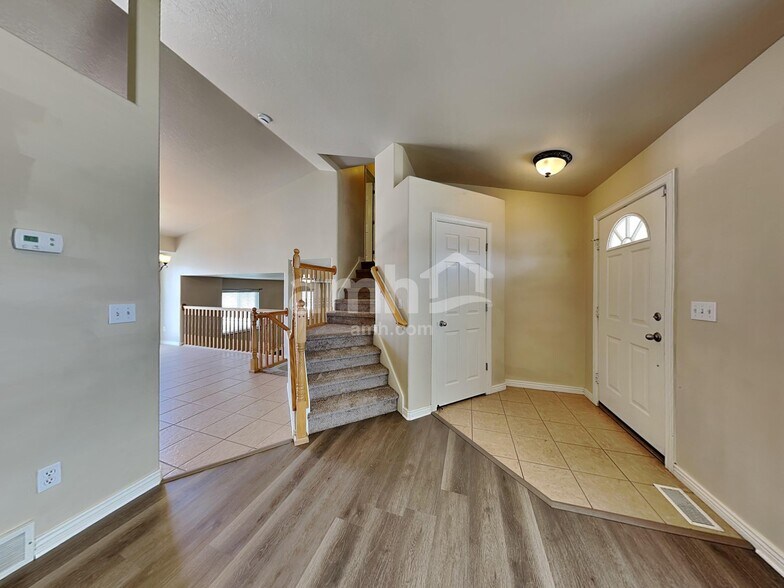 Building Photo - 980 Inverness Dr