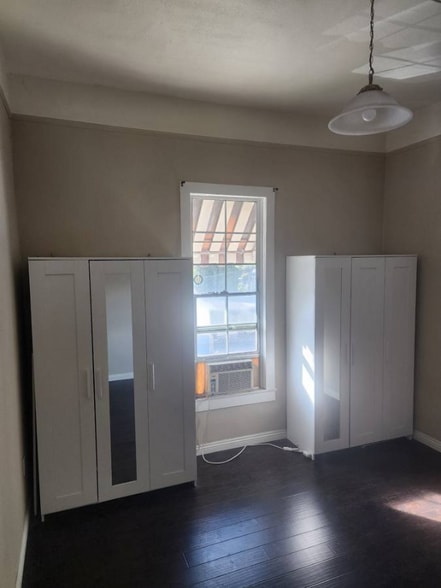 Building Photo - 1302 Helen Dr