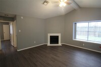 Building Photo - 5423 Farley Dr