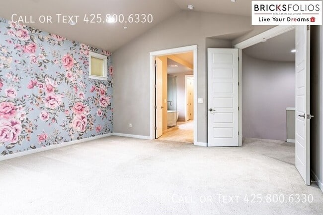 Building Photo - Discover the Perfect Blend of Comfort and ...