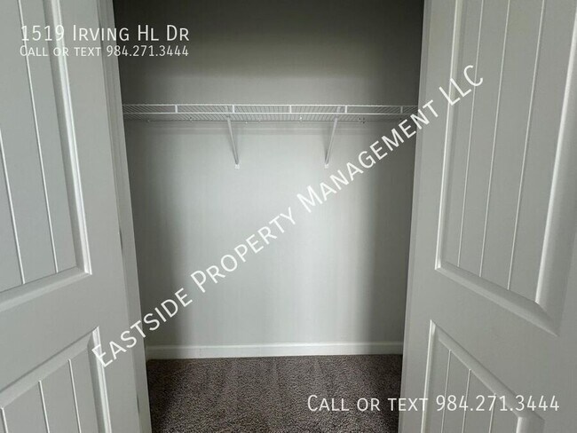 Building Photo - 1519 Irving Hl Dr