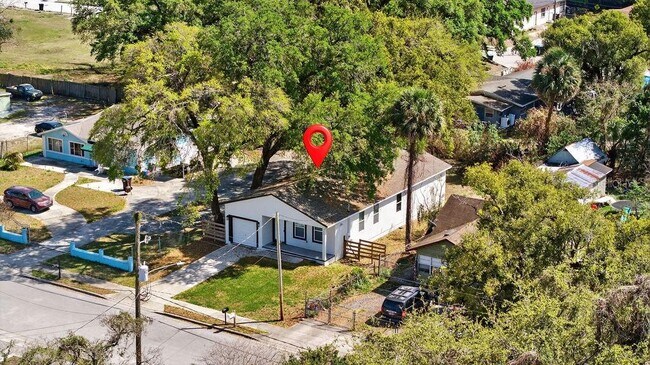 Building Photo - 722 22nd St