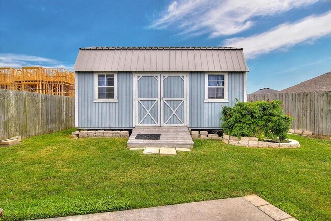 Building Photo - 2409 Gold Star Dr