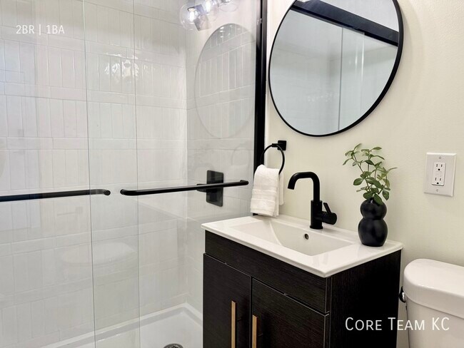 Building Photo - 4203 SW Trafficway